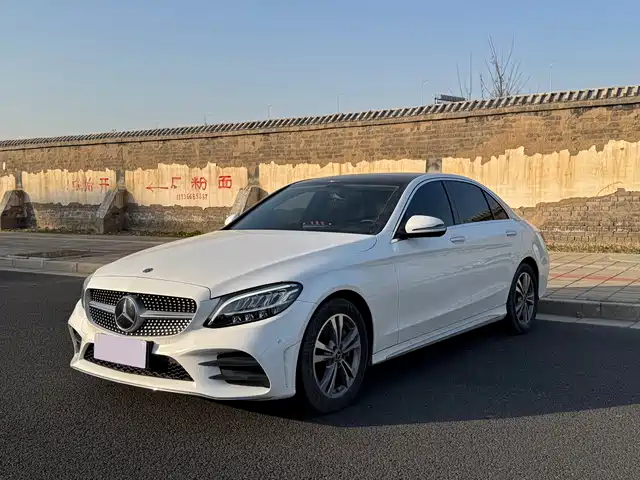 MERCEDES BENZ C CLASS
