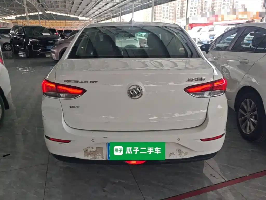Buick Excelle — миниатюра 6