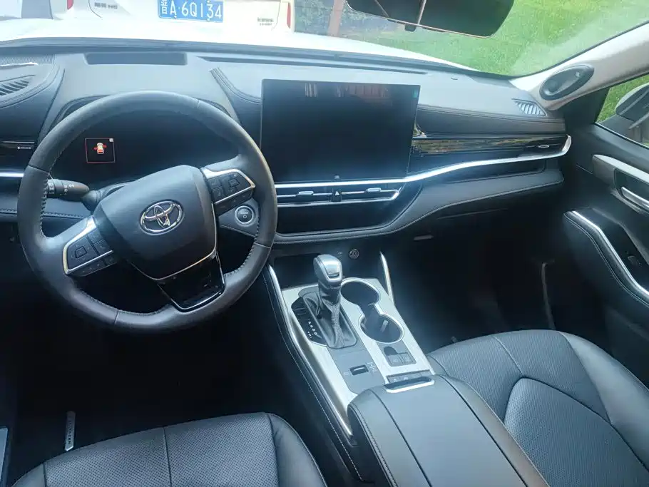 Toyota Highlander — миниатюра 12