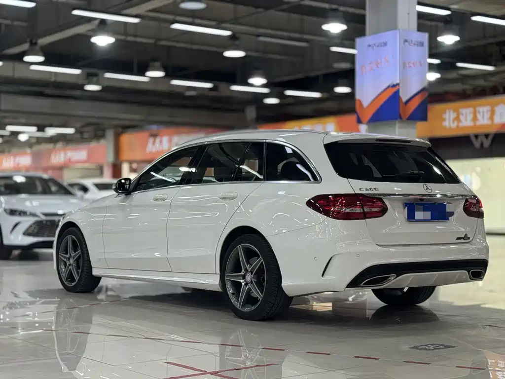 MERCEDES-BENZ C CLASS