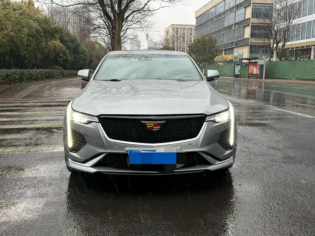 CADILLAC CT4