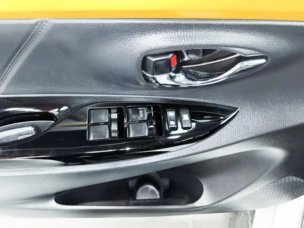 Toyota Vios FS — миниатюра 15