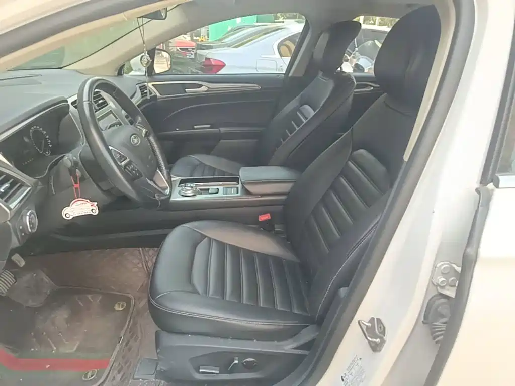Ford Mondeo — миниатюра 15