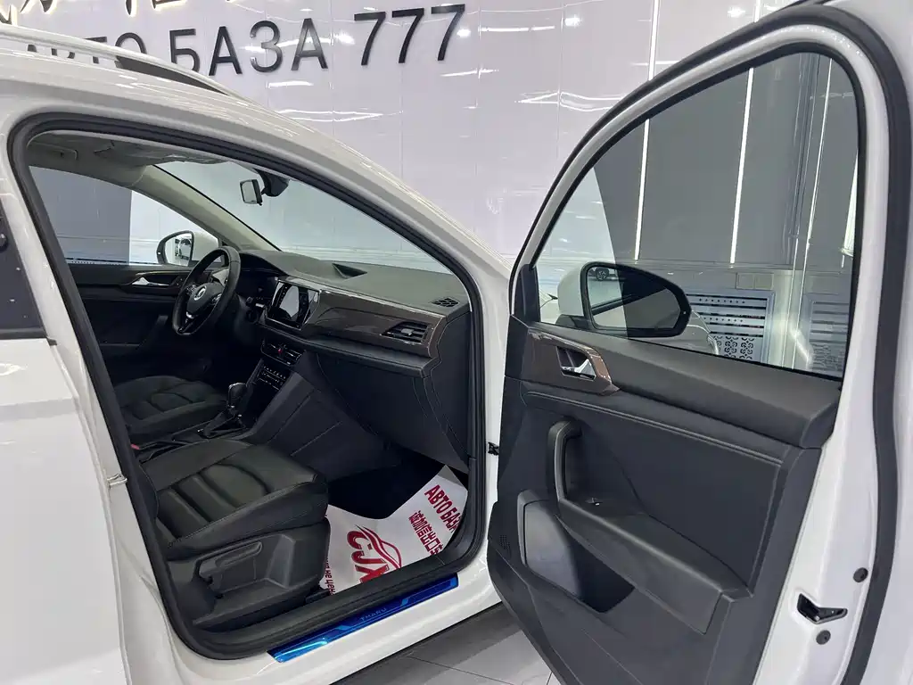 Volkswagen Tharu — миниатюра 17