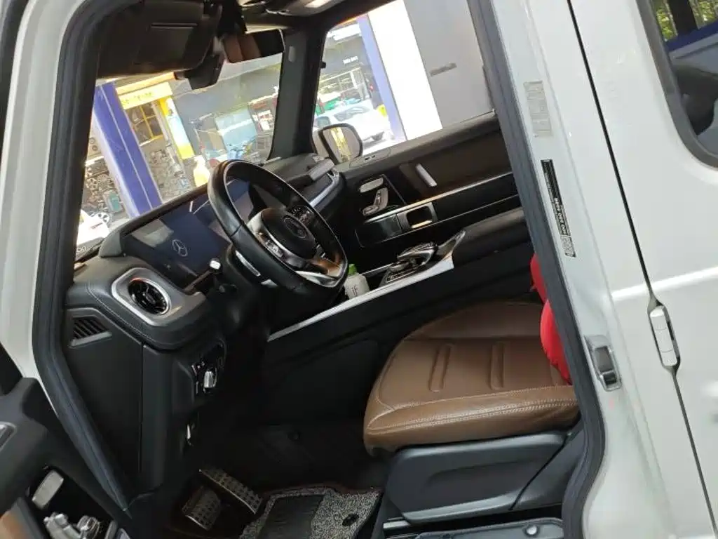 Mercedes-Benz G-Class — миниатюра 6