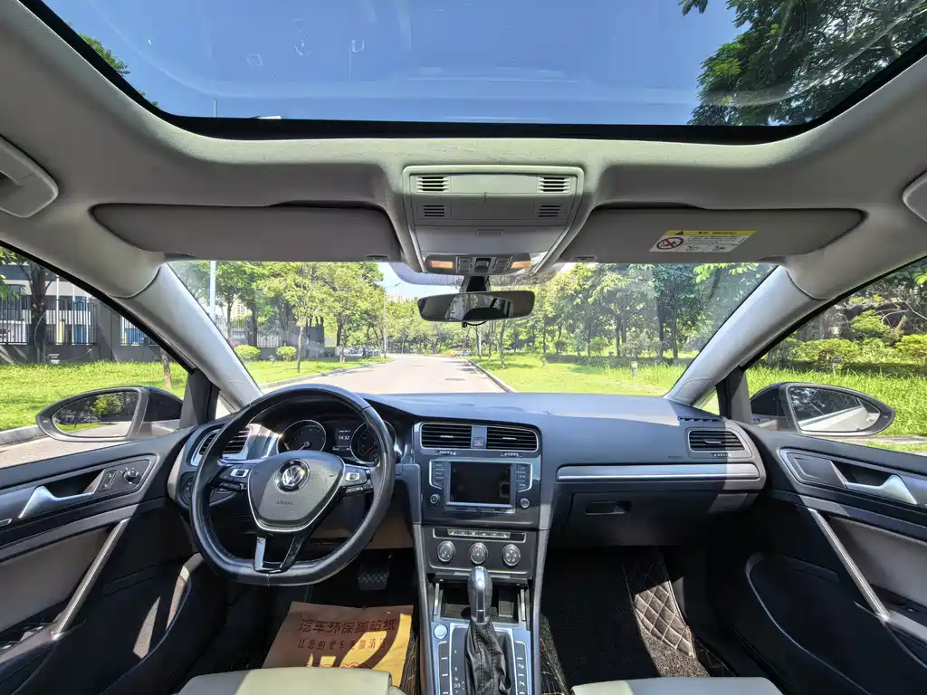 Volkswagen Golf — миниатюра 14