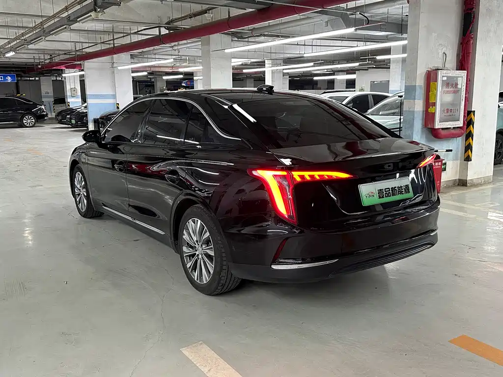 Hongqi Hongqi E-QM5 — миниатюра 4