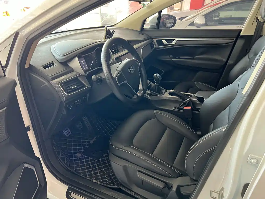 Geely Emgrand GS — миниатюра 7