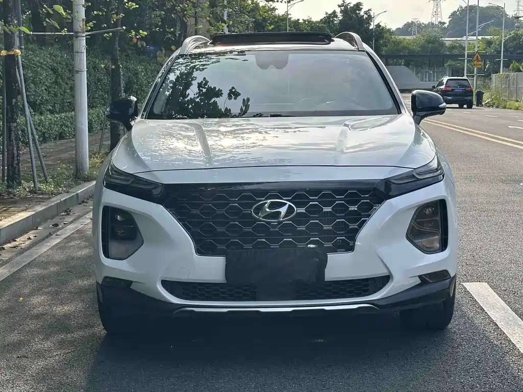 Hyundai Santa Fe — миниатюра 2
