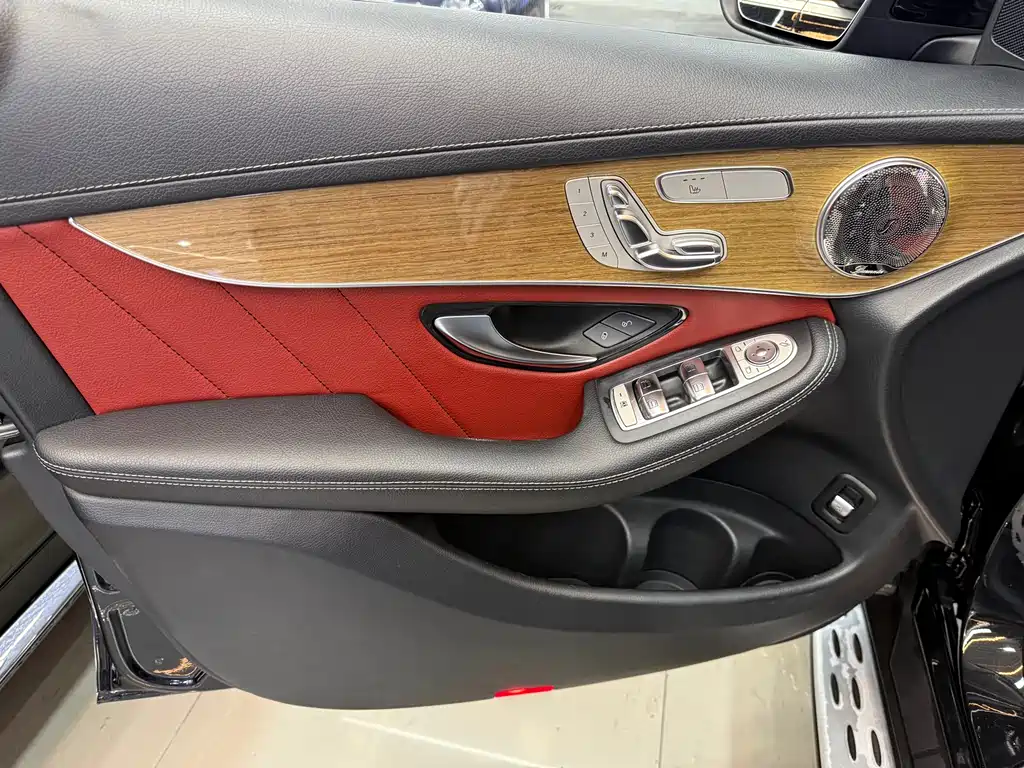 MERCEDES-BENZ GLC COUPE