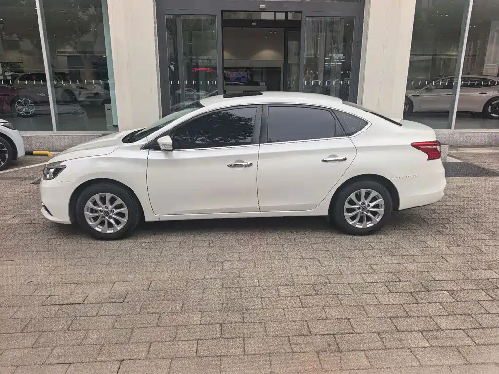 Nissan Sylphy — миниатюра 2