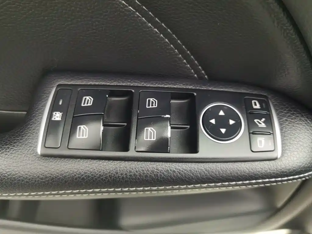 Mercedes-Benz B-Class — миниатюра 9