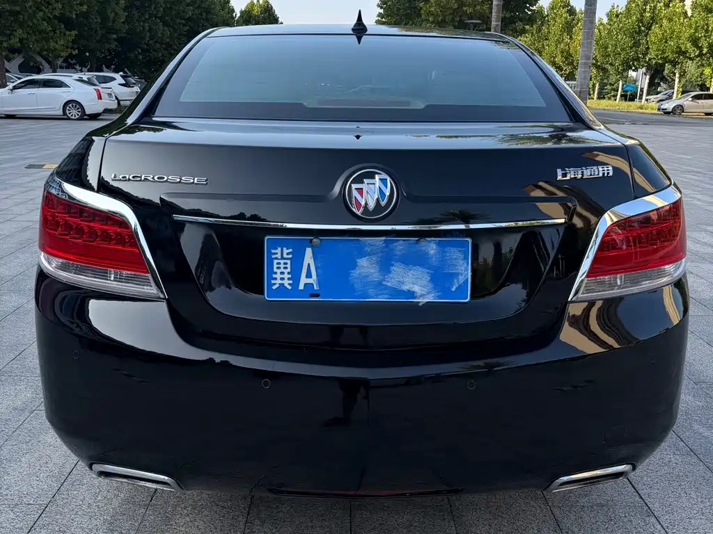 Buick LaCrosse — миниатюра 4