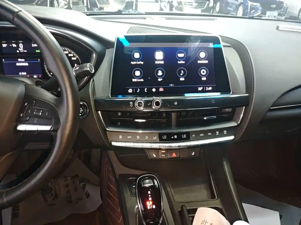 Cadillac CT5 — миниатюра 13