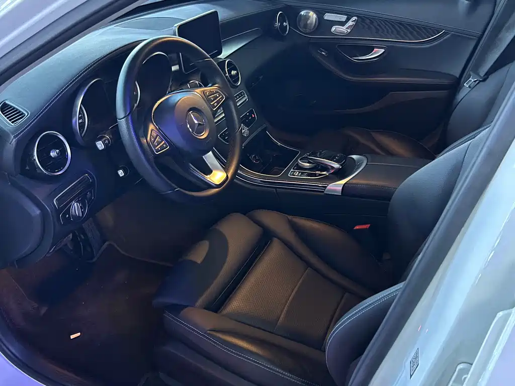 Mercedes-Benz C-Class — миниатюра 15
