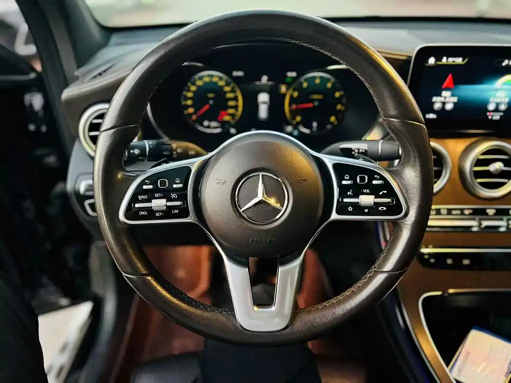 Mercedes-Benz GLC — миниатюра 7