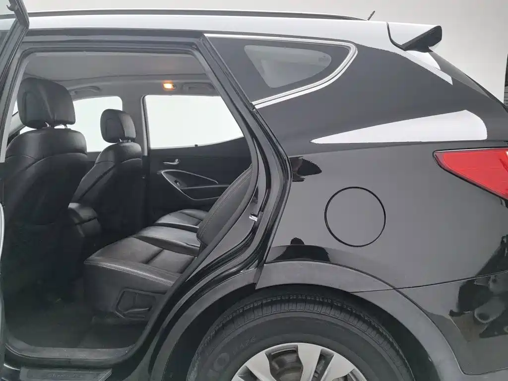 Hyundai Santa Fe — миниатюра 15