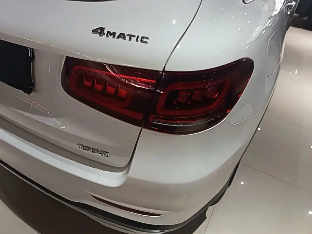 Mercedes-Benz GLC — миниатюра 8