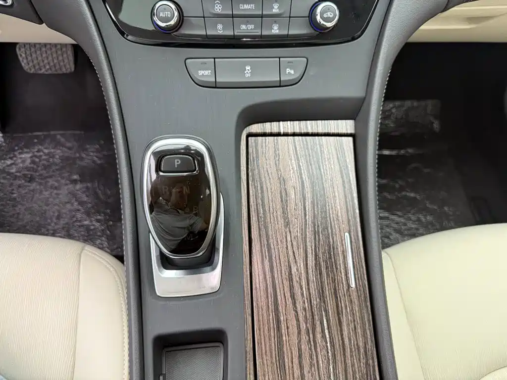 Buick LaCrosse — миниатюра 14