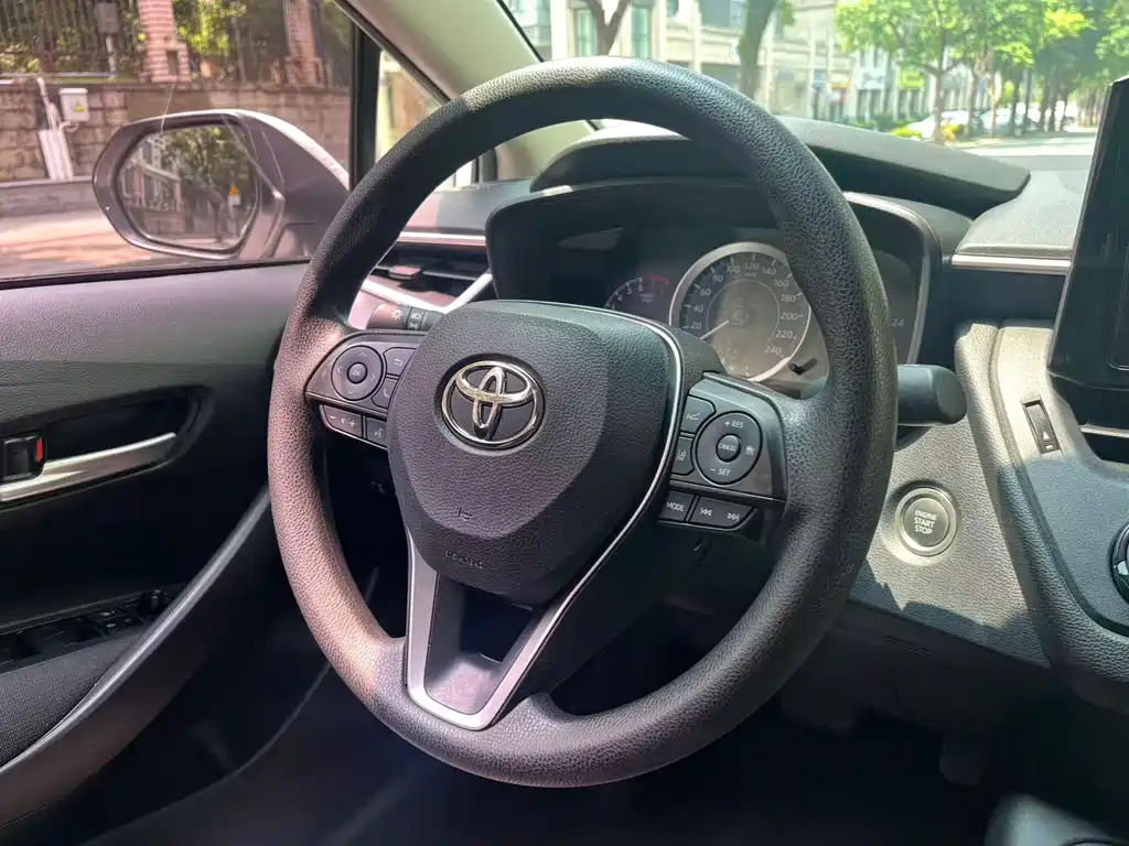 Toyota Corolla — миниатюра 4