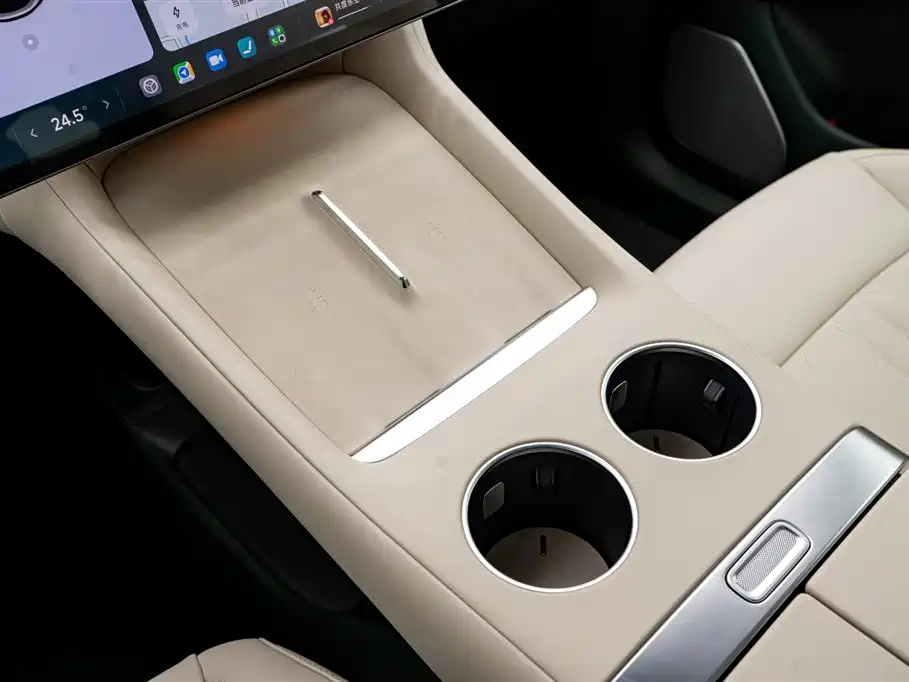 XIAOMI CAR XIAOMI YU7