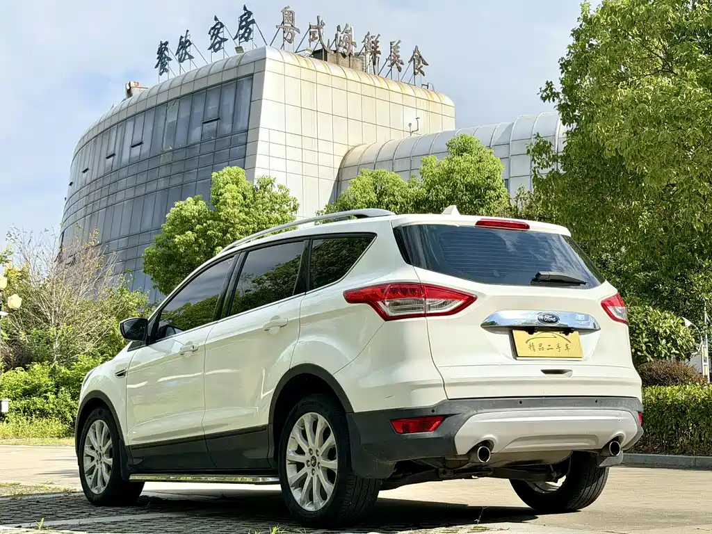 Ford Kuga — миниатюра 14