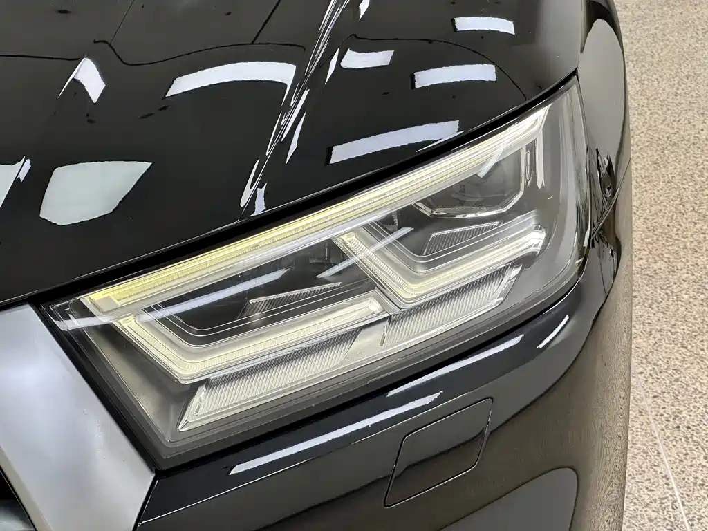 Audi Q5L — миниатюра 11