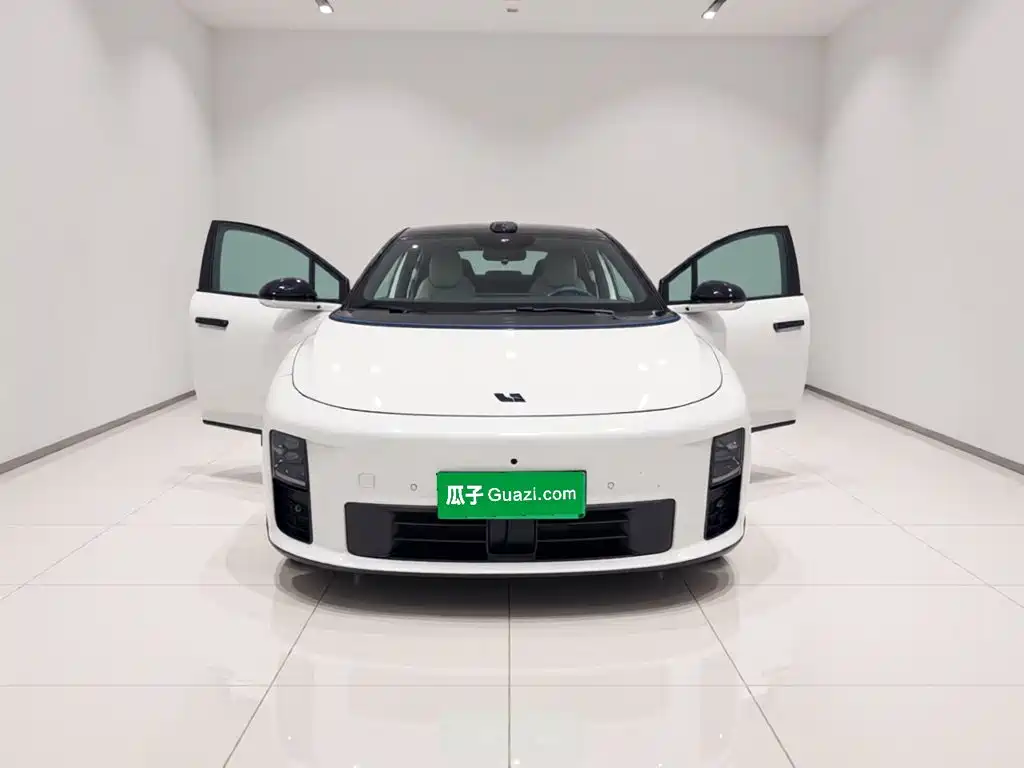 Li Auto Идеальный i6 — миниатюра 2