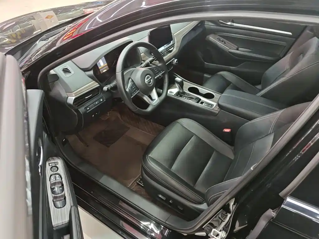 Nissan Teana — миниатюра 16