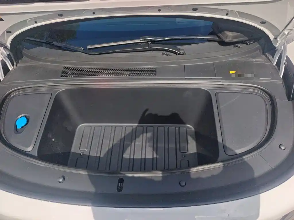 Li Auto Идеальный i6 — миниатюра 16