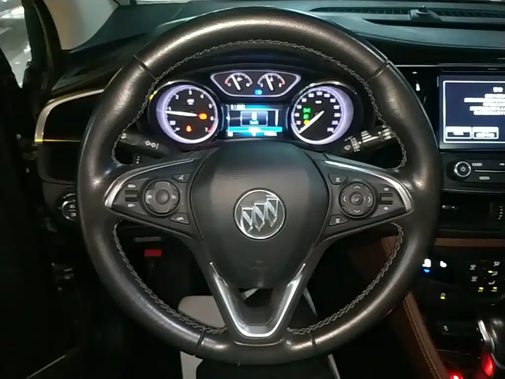 Buick Envision Plus — миниатюра 11