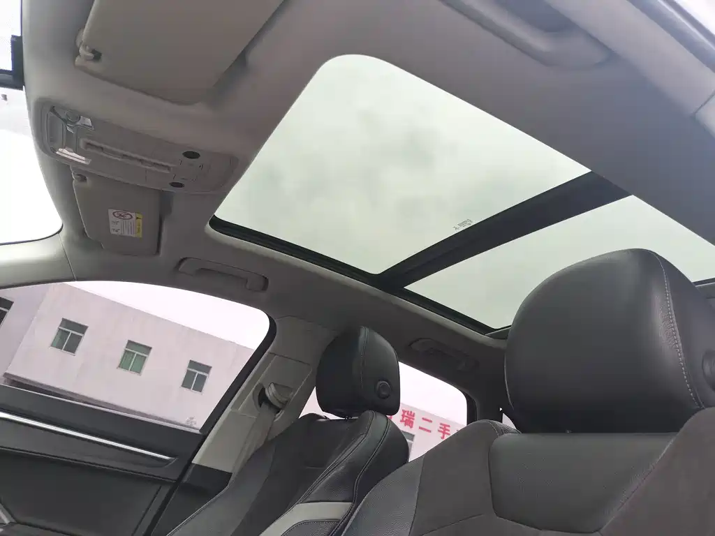 Audi Q3 — миниатюра 12