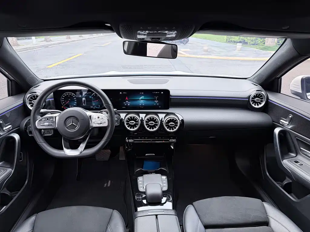 Mercedes-Benz A-Class — миниатюра 9