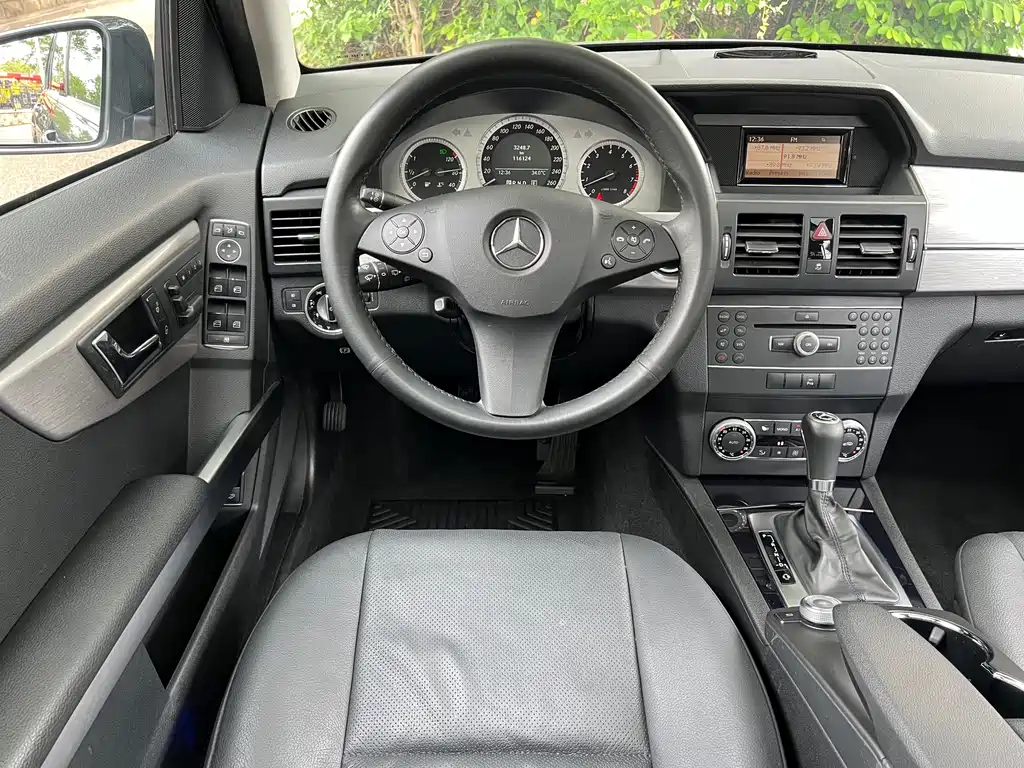 Mercedes-Benz GLK-Class (Import) — миниатюра 11