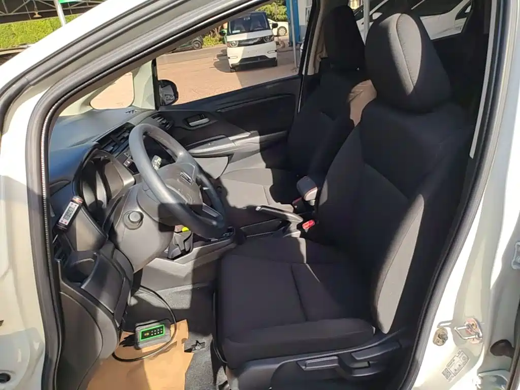 Honda Fit — миниатюра 15