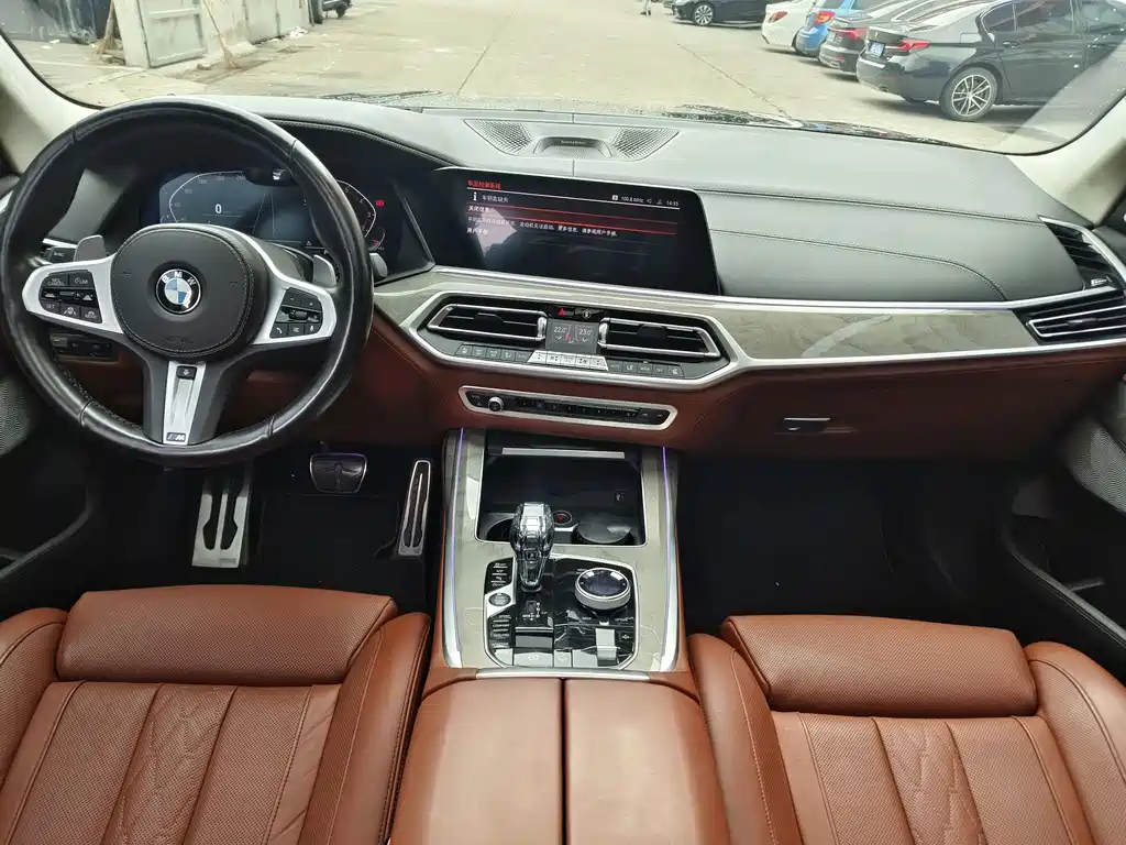 BMW X7 — миниатюра 9