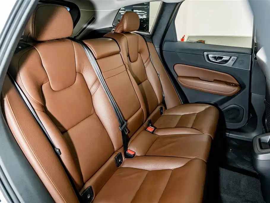 Volvo XC60 — миниатюра 22