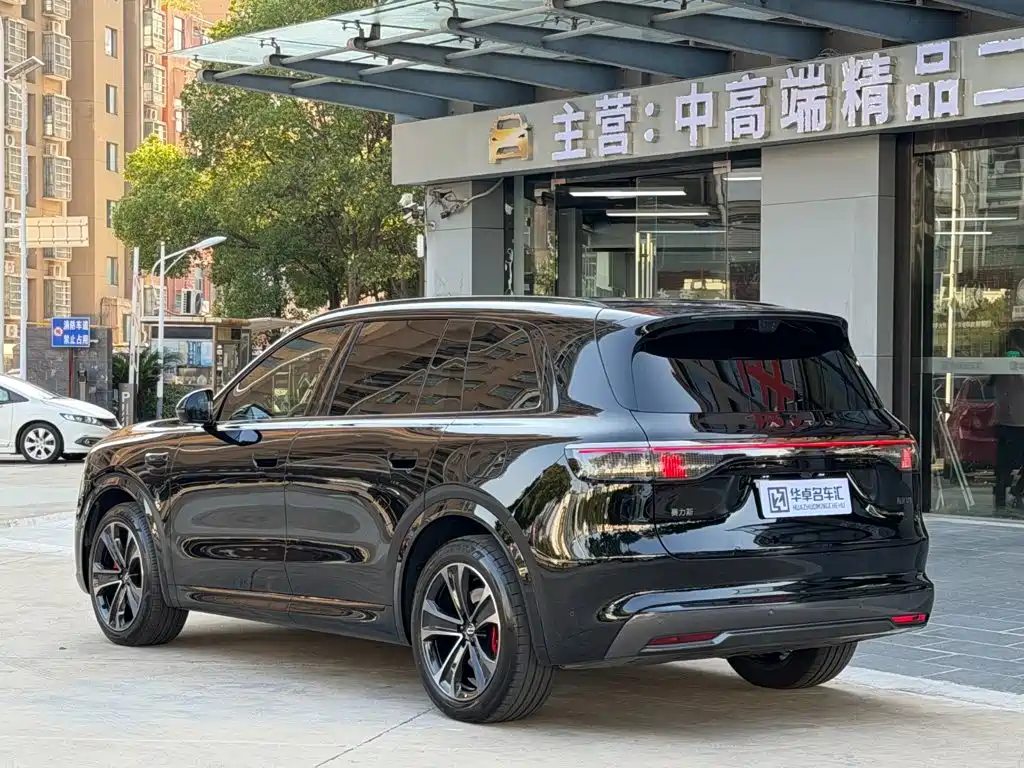 AITO AITO M8 — миниатюра 4