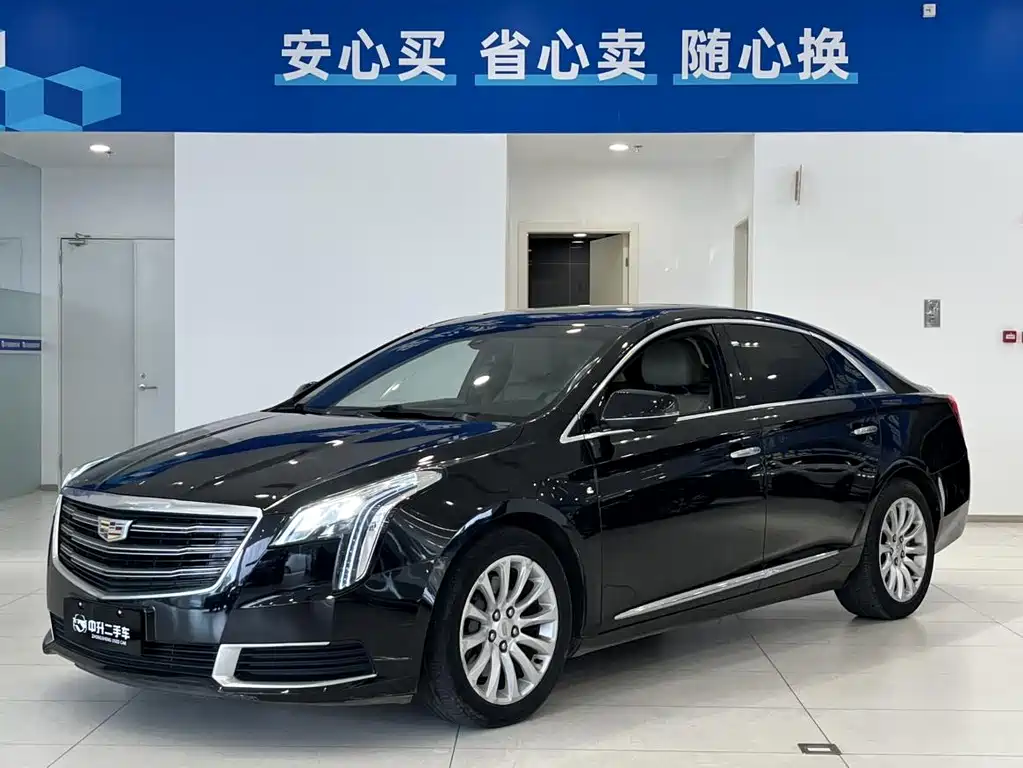 CADILLAC XTS