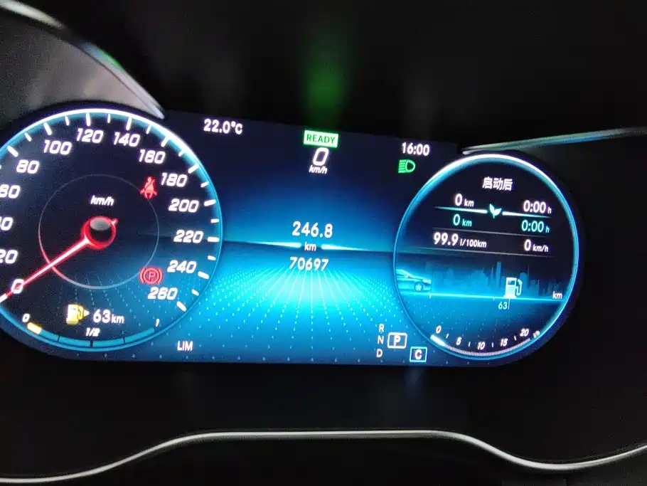 Mercedes-Benz C-Class — миниатюра 14