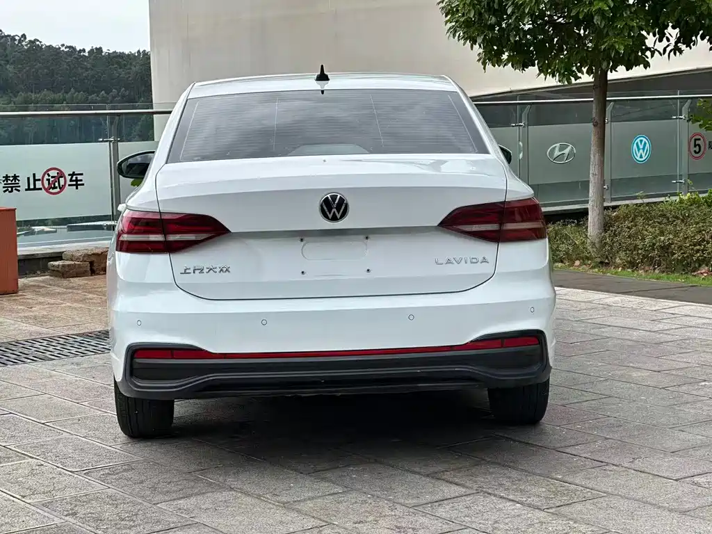 Volkswagen Lavida 2023 1.5L AT