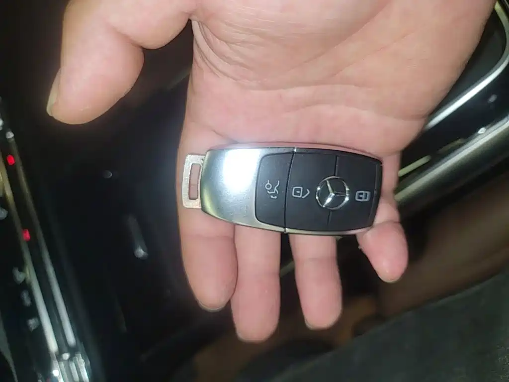 Mercedes-Benz GLB — миниатюра 9