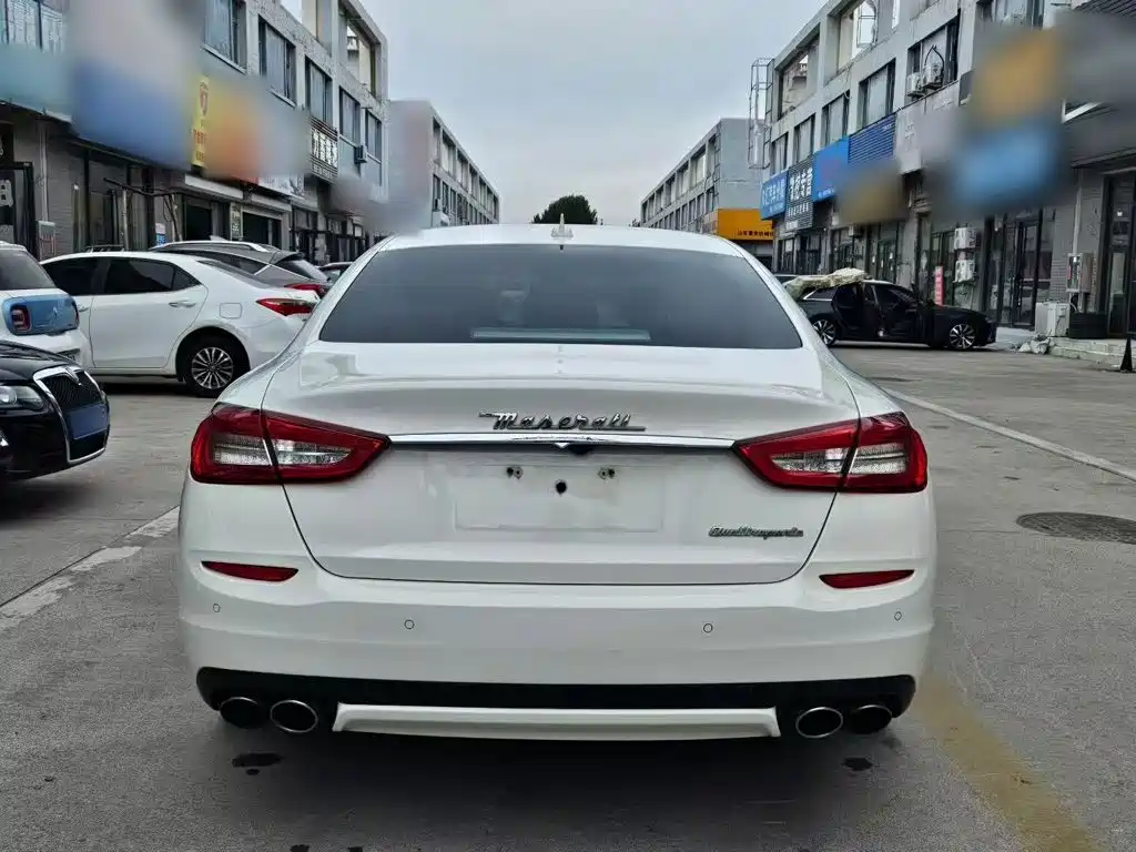Maserati Quattroporte — миниатюра 6