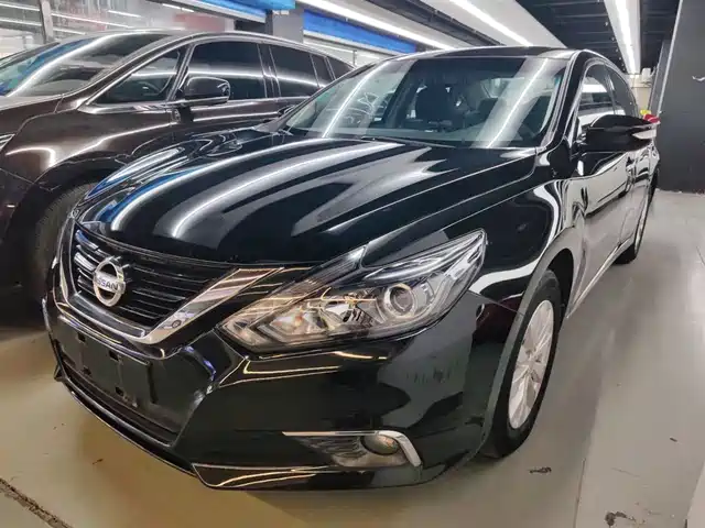 NISSAN TEANA 2018