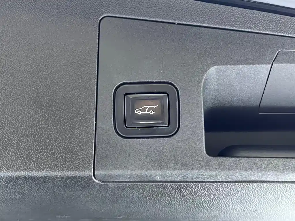 Cadillac XT5 — миниатюра 24