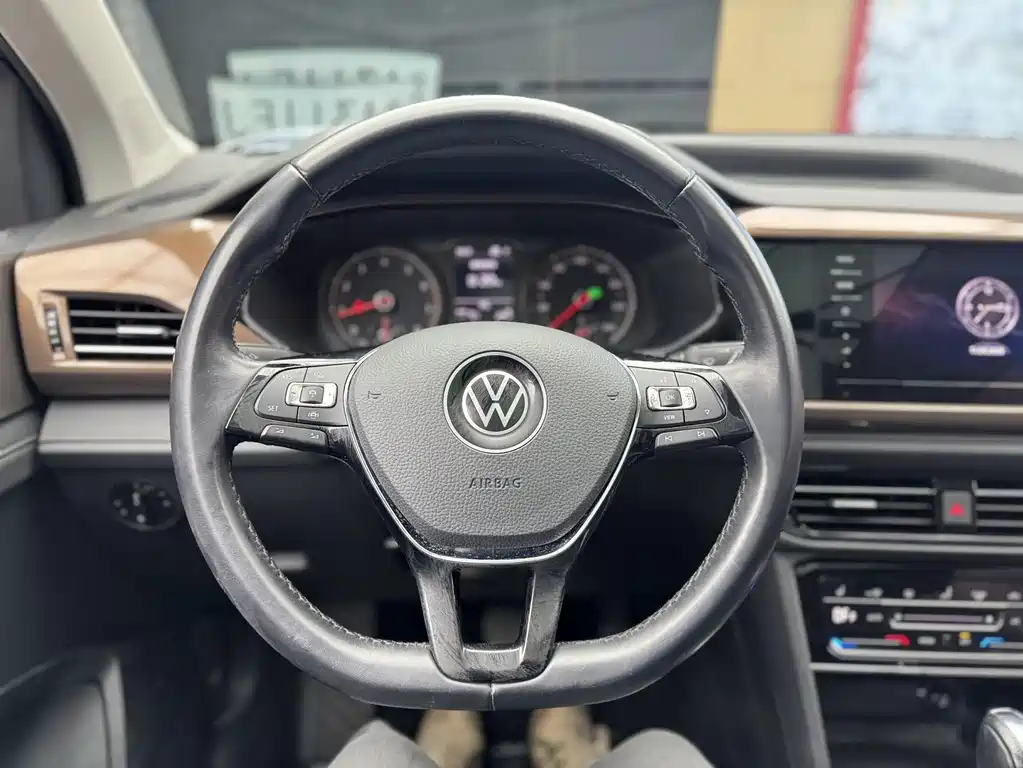 Volkswagen Tharu — миниатюра 11