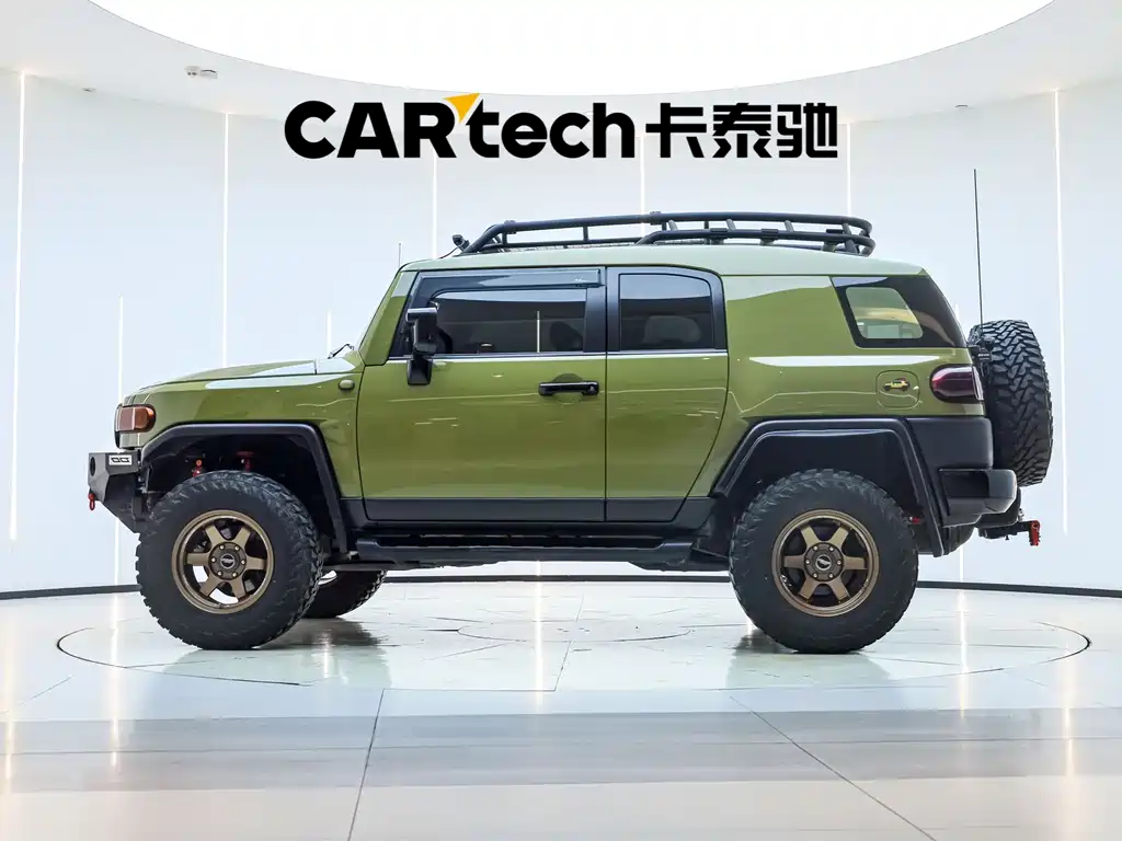 Toyota FJ Cruiser — миниатюра 4