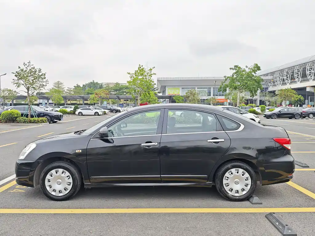 Nissan Sylphy 2018 1.6XE MT Comfort
