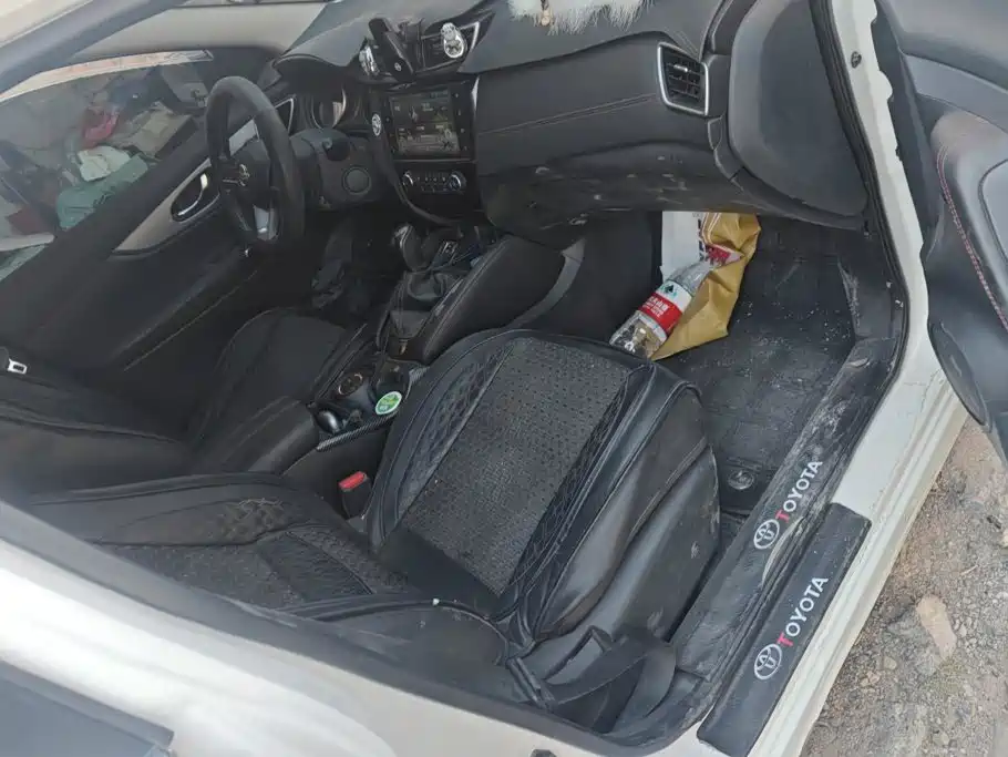 Nissan Qashqai — миниатюра 8