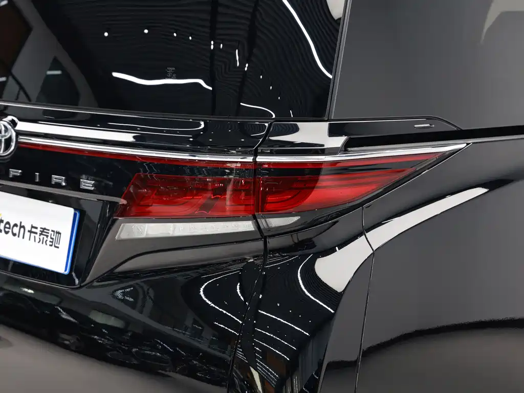 Toyota Vellfire — миниатюра 19